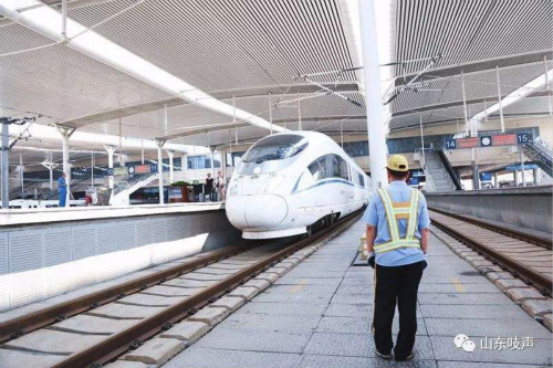 列車(chē)上水、吸污案例